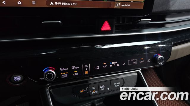 Kia Canival 2025 — photo 18