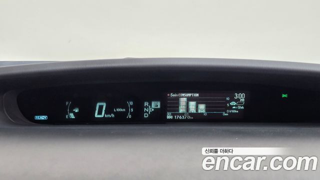 Toyota Prius 2013 — photo 8