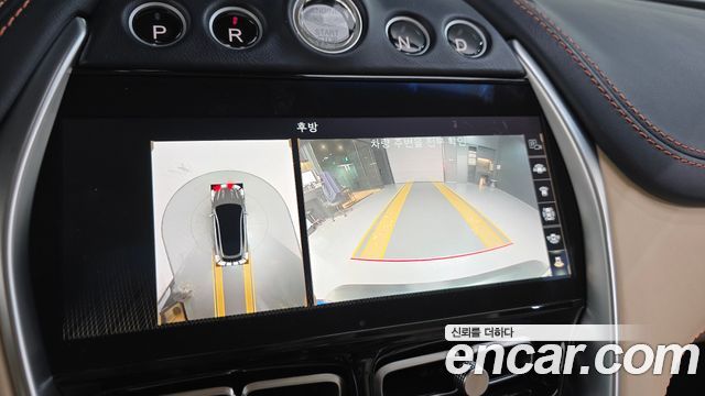 Aston Martin DBX 2021 — photo 15