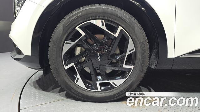 Kia Sportage 2023 — photo 5