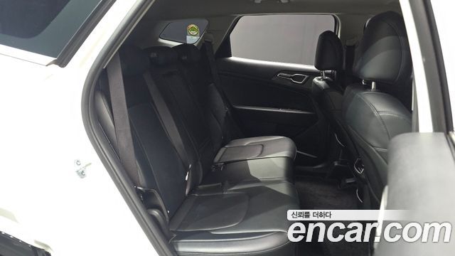 Kia Sportage 2023 — photo 17