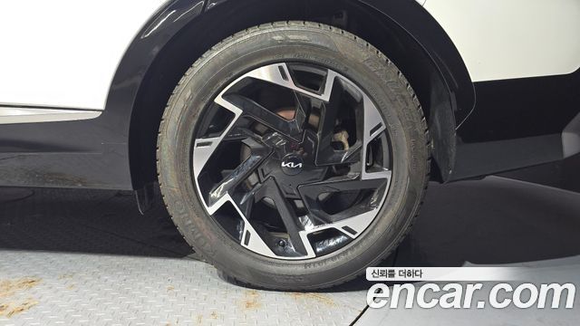 Kia Sportage 2023 — photo 7
