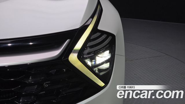 Kia Sportage 2023 — photo 8