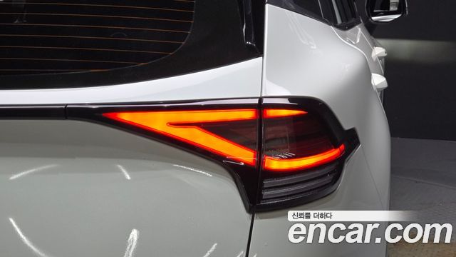 Kia Sportage 2023 — photo 9