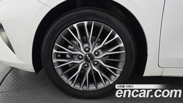 Kia K3 2022 — photo 5