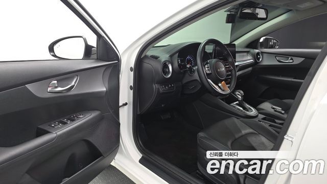 Kia K3 2022 — photo 13