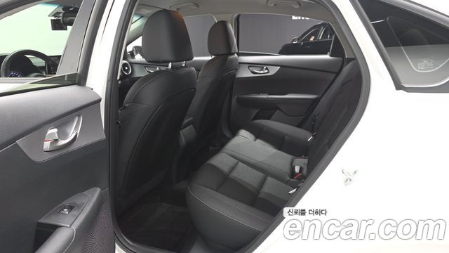 Kia K3 2022 — photo 18