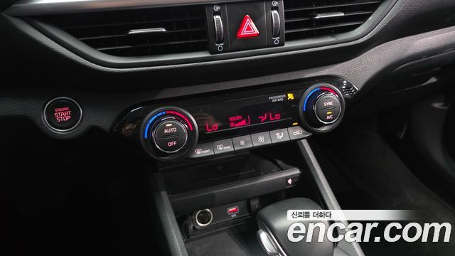 Kia K3 2022 — photo 23
