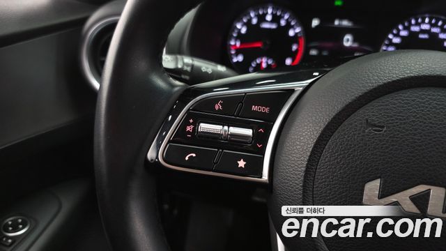 Kia K3 2022 — photo 28