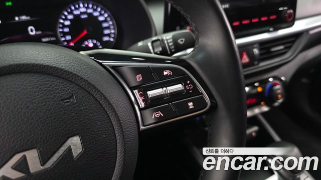 Kia K3 2022 — photo 31