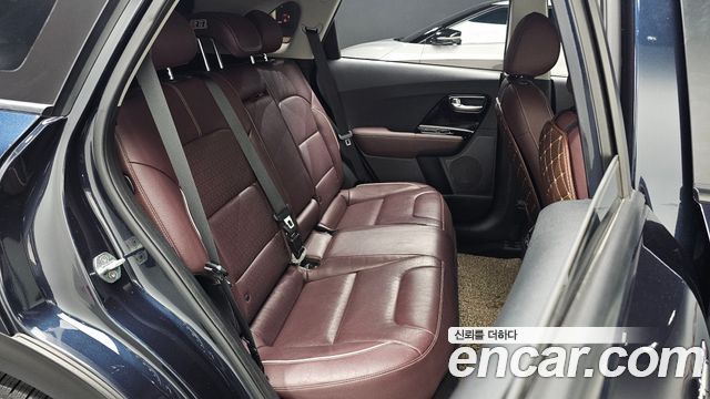 Kia Niro 2020 — photo 17