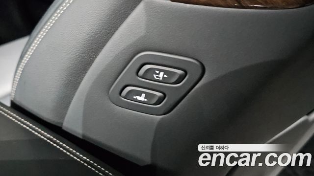 Genesis G90 2021 — photo 28