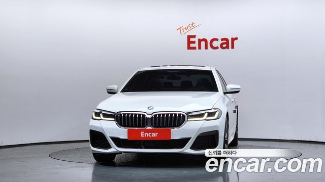 BMW 5-Series 2022 — photo 3