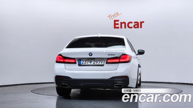 BMW 5-Series 2022 — photo 4
