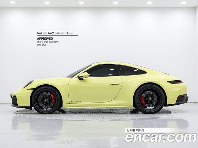 Porsche 911 2025 — photo 6