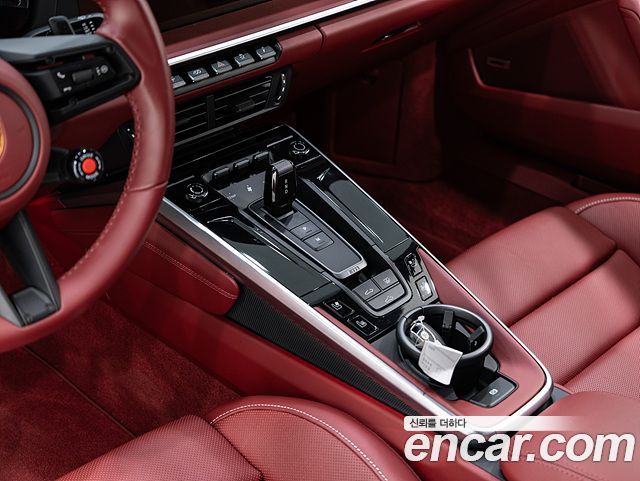 Porsche 911 2025 — photo 9