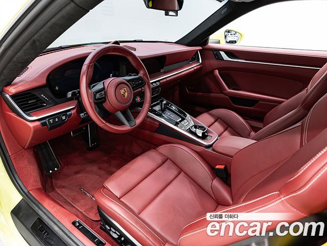 Porsche 911 2025 — photo 10