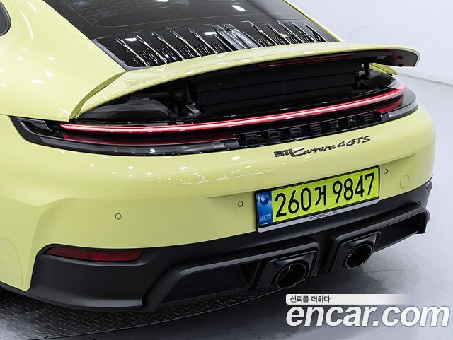 Porsche 911 2025 — photo 12