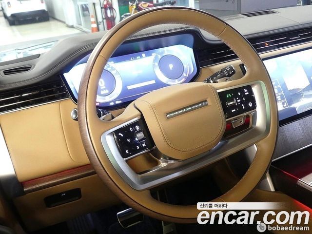 Land Rover Range Rover 2025 — photo 8