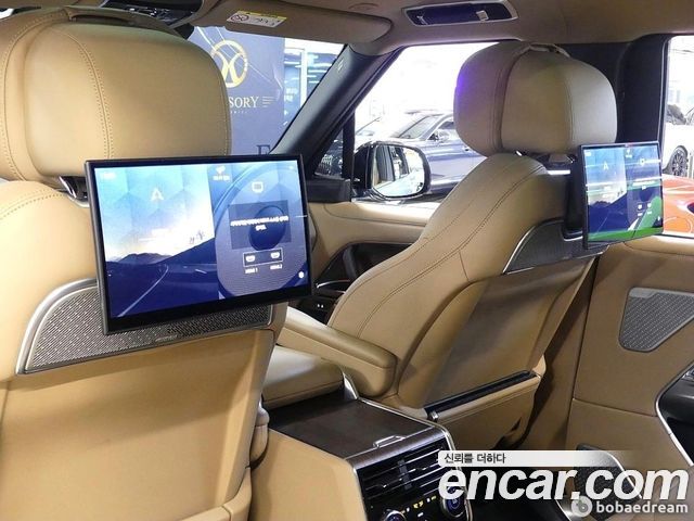 Land Rover Range Rover 2025 — photo 16