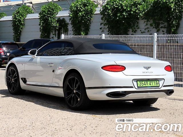 Bentley Continental 2019 — photo 3