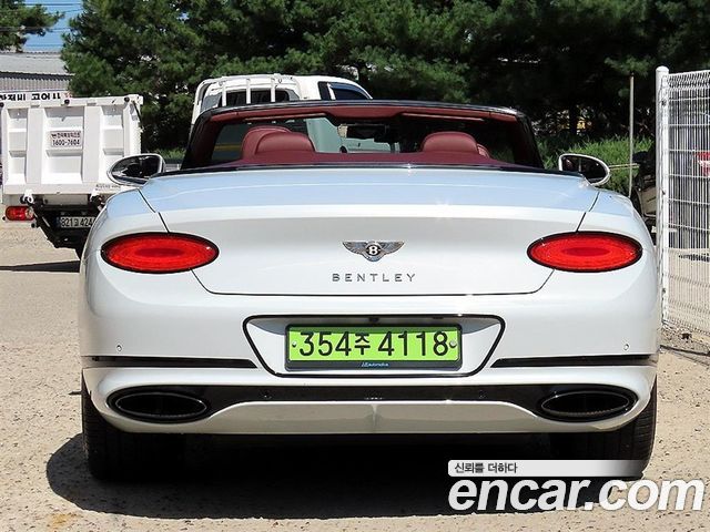 Bentley Continental 2019 — photo 8