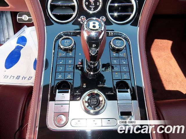 Bentley Continental 2019 — photo 14