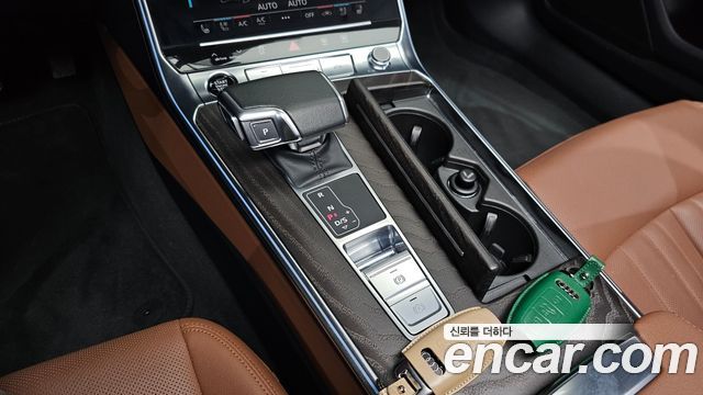 Audi A6 2022 — photo 12