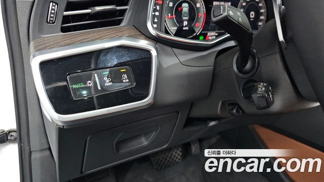 Audi A6 2022 — photo 20