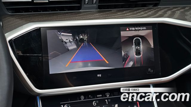 Audi A6 2022 — photo 25