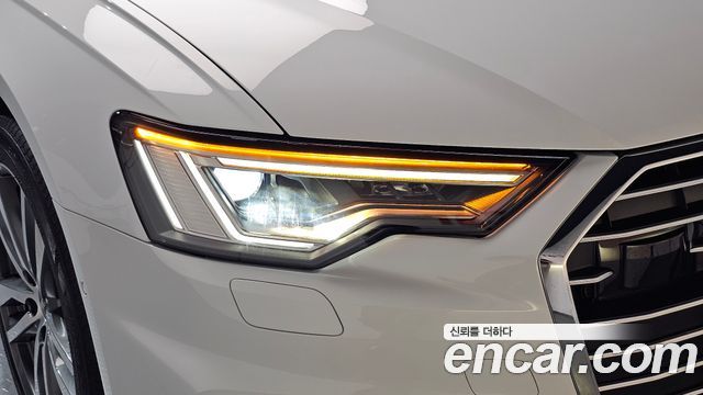Audi A6 2022 — photo 8