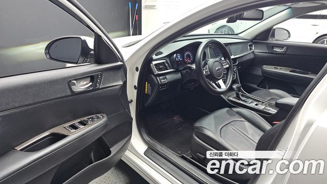 Kia K5 2019 — photo 13