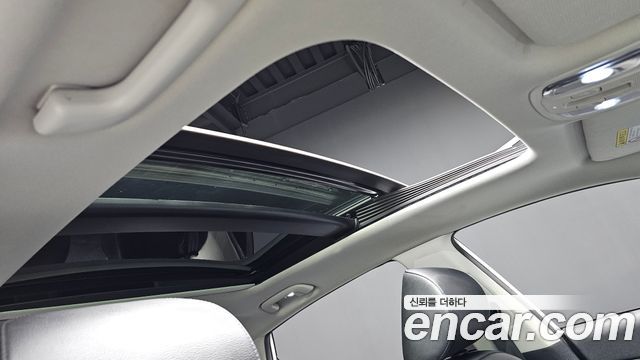 Kia K5 2019 — photo 25