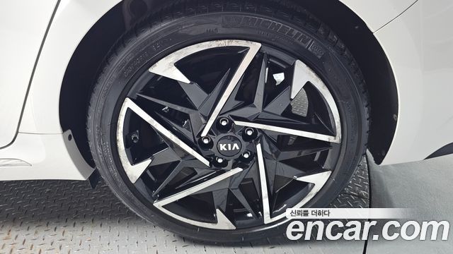 Kia K5 2019 — photo 7