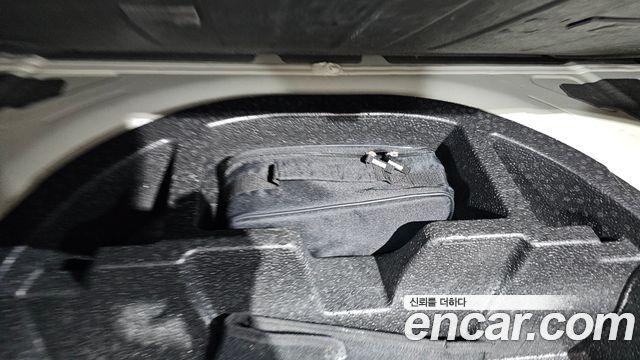 Kia K5 2019 — photo 34