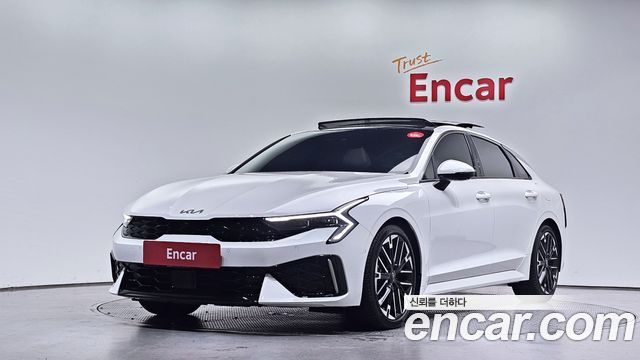 Kia K5 2025 — photo 1