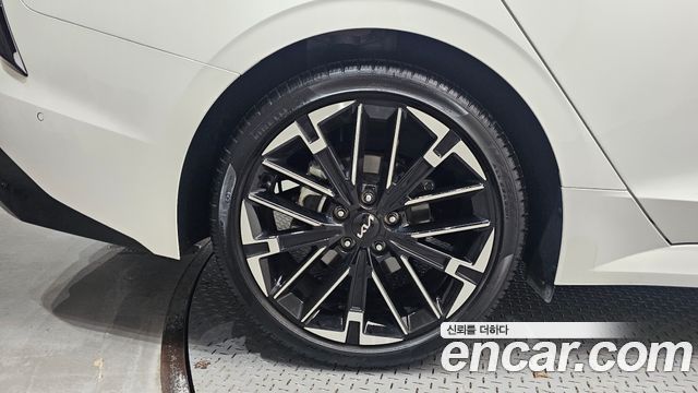 Kia K5 2025 — photo 5