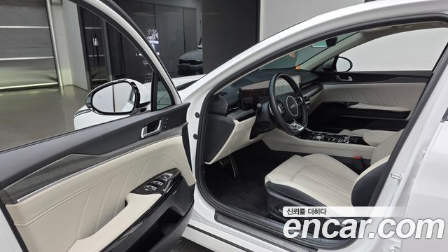 Kia K5 2025 — photo 13