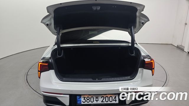 Kia K5 2025 — photo 32