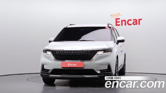 Kia Canival 2023 — photo 3