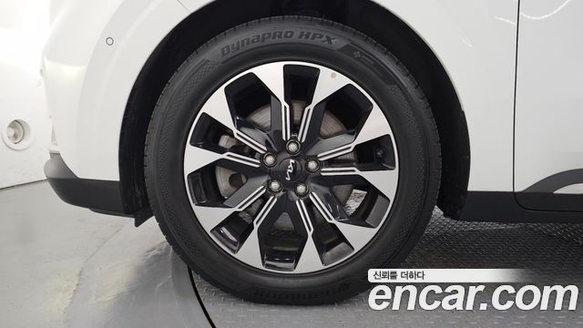 Kia Canival 2023 — photo 5