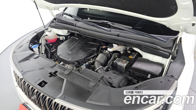 Kia Canival 2023 — photo 6