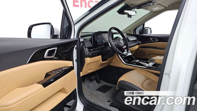 Kia Canival 2023 — photo 10