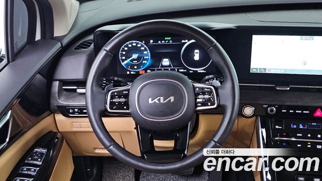 Kia Canival 2023 — photo 12