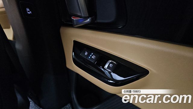 Kia Canival 2023 — photo 15