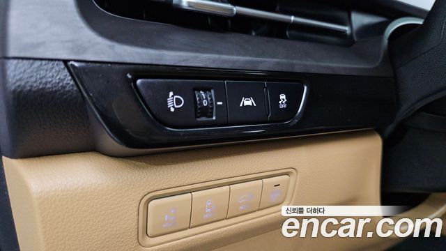 Kia Canival 2023 — photo 18
