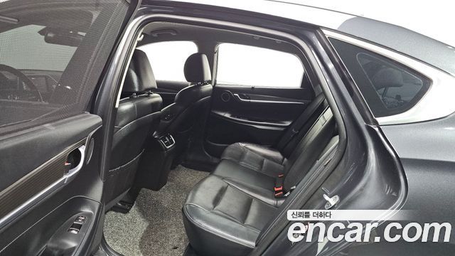 Hyundai Grandeur 2018 — photo 18