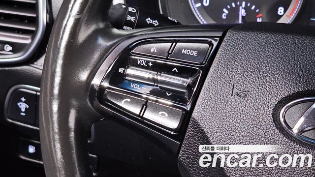 Hyundai Grandeur 2018 — photo 21