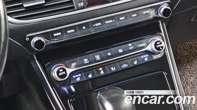 Hyundai Grandeur 2018 — photo 30
