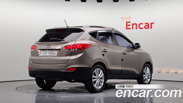 Hyundai Tucson 2010 — photo 2